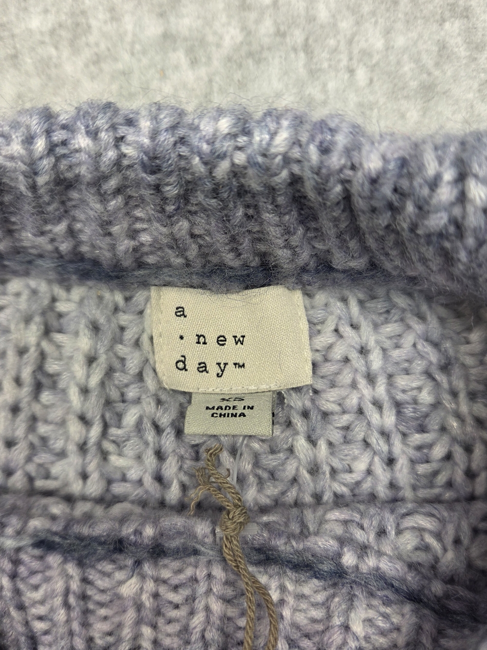 0372 a new day Lavender Ombre Crewneck Sweater Size Xs - Picture 4 of 13